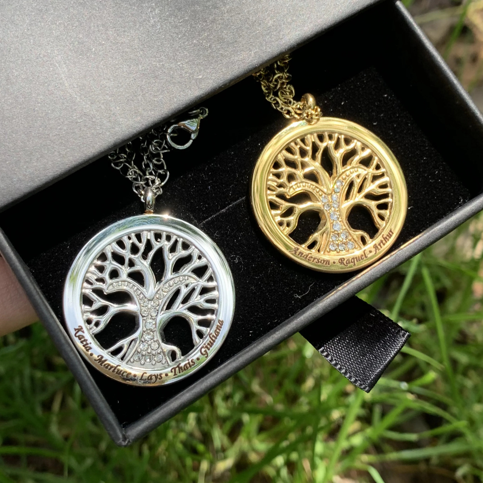 Stainless steel customized name necklace pendant Tree of Life personalized name board jewelry carving necklace family mother gift 240808