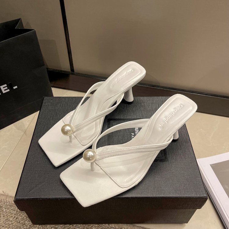 Ddmysports Subtle Design Elegant And Sexy Pearl Summer New Square Exposed Herringbone Clip Toe Slippers OUTDOOR