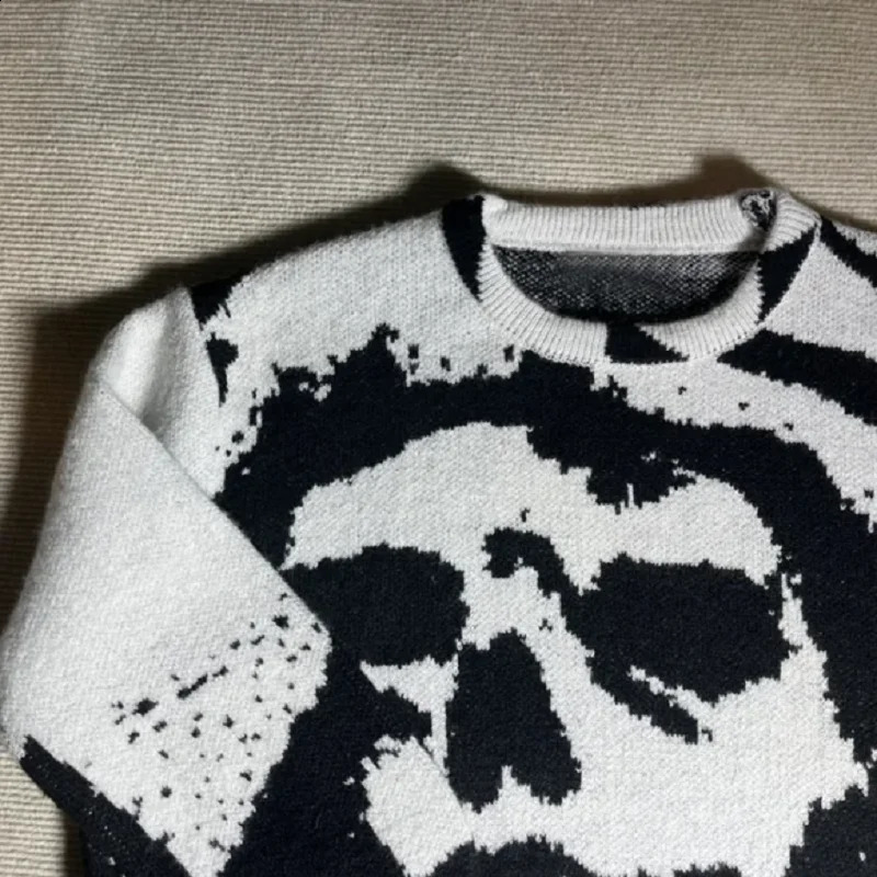 Hip Hop Men Dark Black White Skull Knit Sweater Oversized Casual Fall Winter Punk Graphic Pullover Gothic Top Vintage Clothes 240821