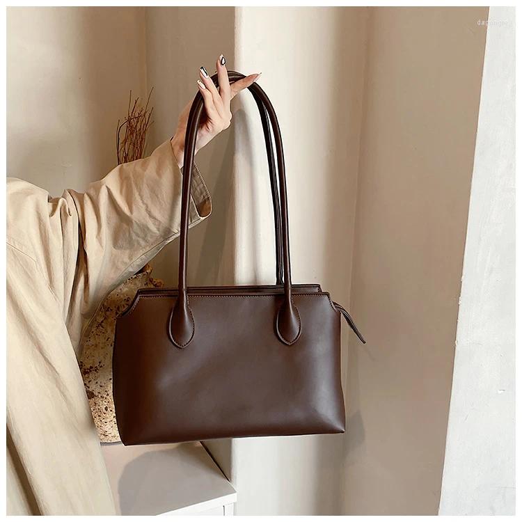 Shoulder Bags 2024 Pattern Advanced Retro Feel Large Capacity Women's Bag Soft Leather Solid Color Fashion Trends Underarm fc66