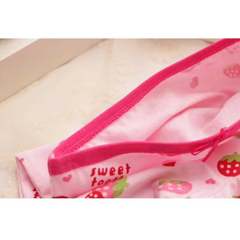 Cute strawberry print cotton underpants bow child children pants baby girls underwear panties wholesale accessories UD14 Y240821