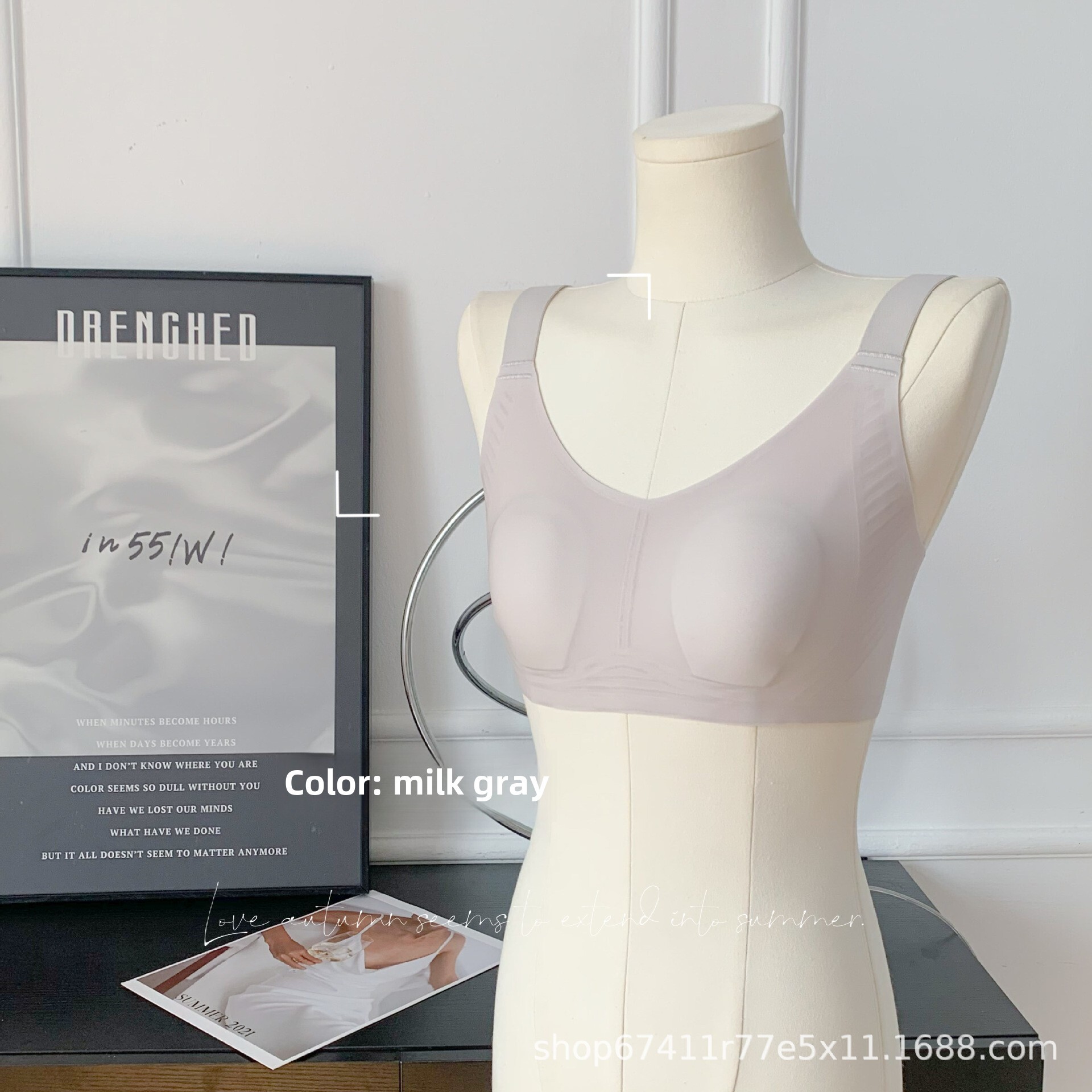 Big chest display, small underwear for women in summer, ultra-thin design, trace, rabbit ear cup, no steel ring, anti sagging breast collection, text 