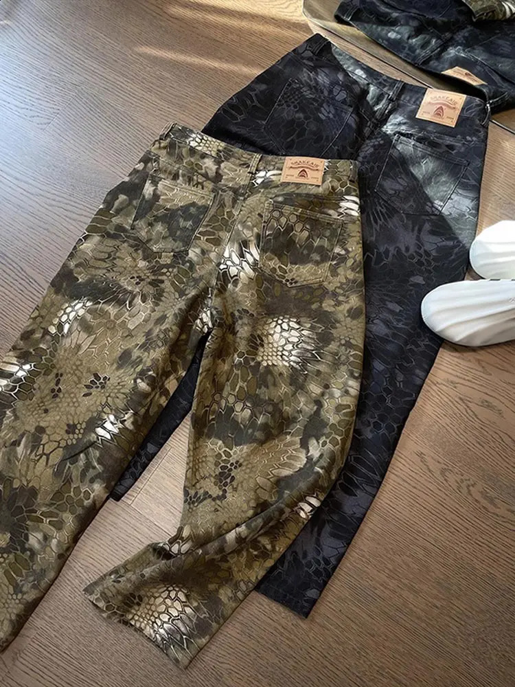 Spring Autumn Vintage Serpentine Print Camouflage Pants Mens Loose Casual Wide Leg Jeans Male Trend Retro Streetwear 240821