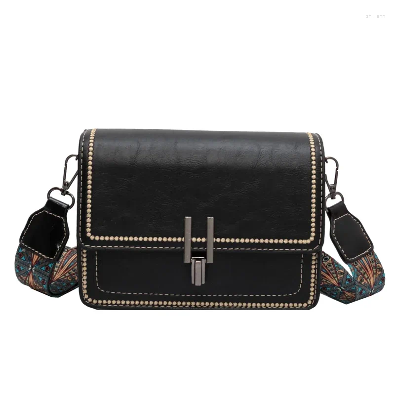 Free Shipping Shoulder Bags Small Square PU Texture Women's Bag 2024 High Quality Retro Trend Crossbody Light Solid Color Sweet Designer Bag Luxu