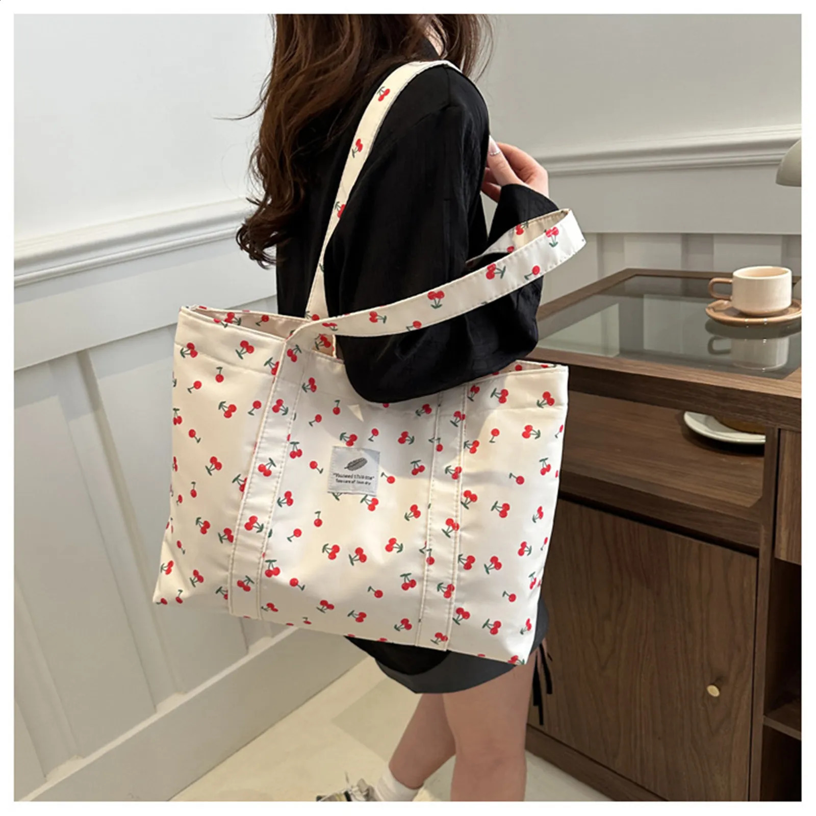 Sweet Cherry Casual Tote Bag Large Capacity Shopping Nylon Female Aesthetic Fruit Print Handbag for Women 240821