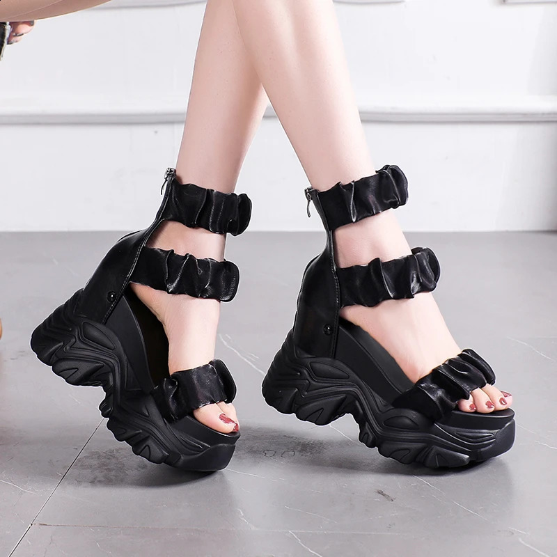 Summer Sandals 10CM Wedge Heels Sneakers 2024 Women Beach Flip Flop High Platform Casual Sandals Breathable Walking Slippers 240819