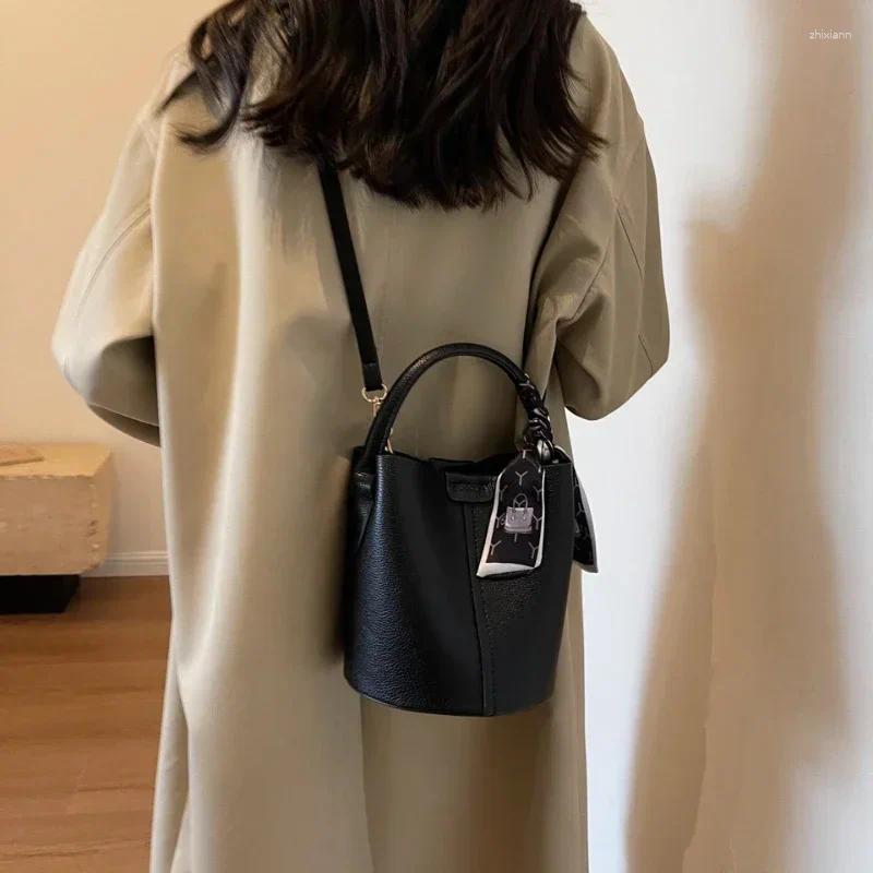2025 Designer Shoulder Bags For Women: Solid Color, High-quality Handbags With Interior Compartment New Free Delivery Designer Bag
