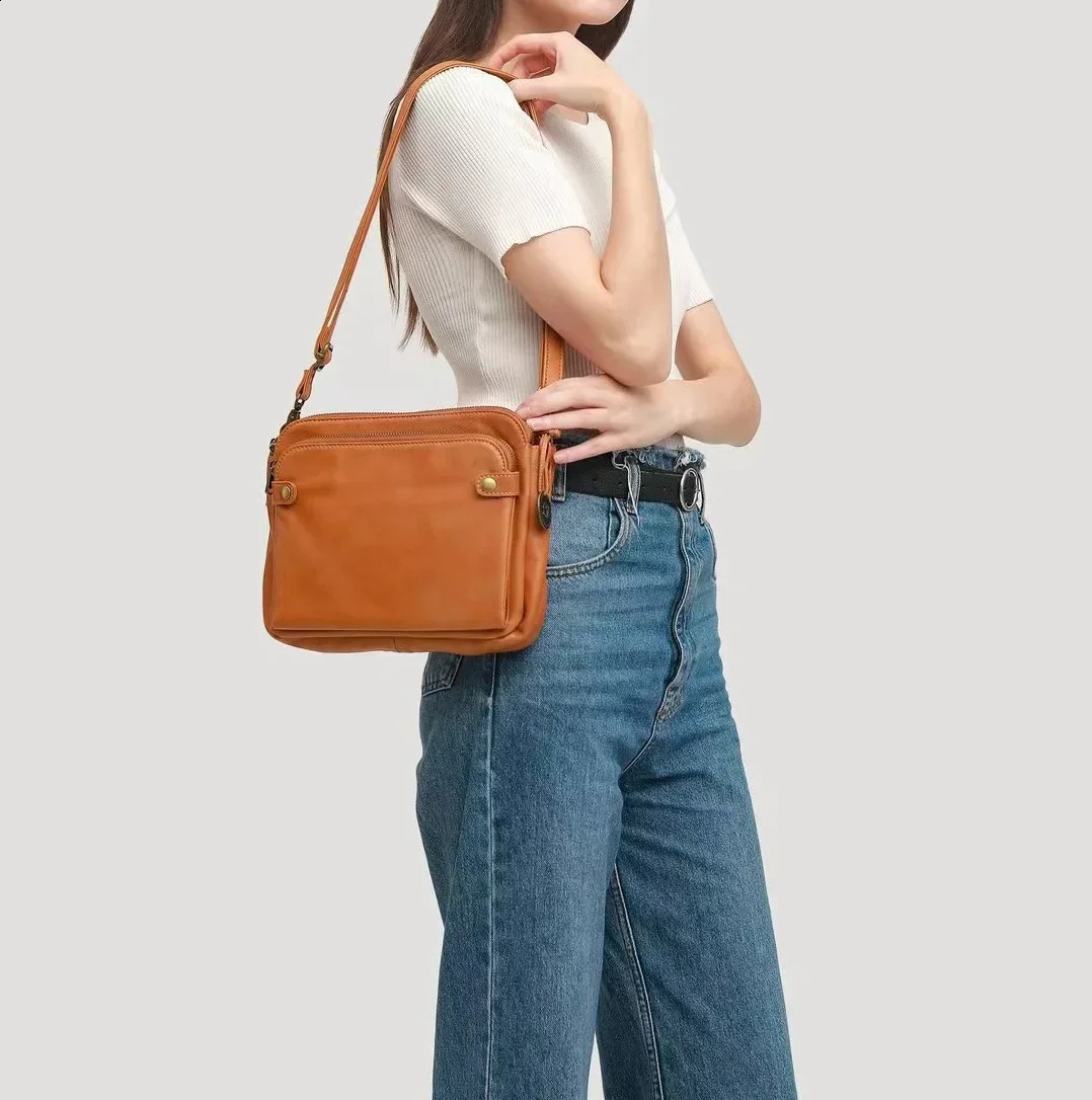 Crossbody Leather Shoulder Bags And Clutches ThreeLayer Pu Bag Ladies Zip Satchel 240821