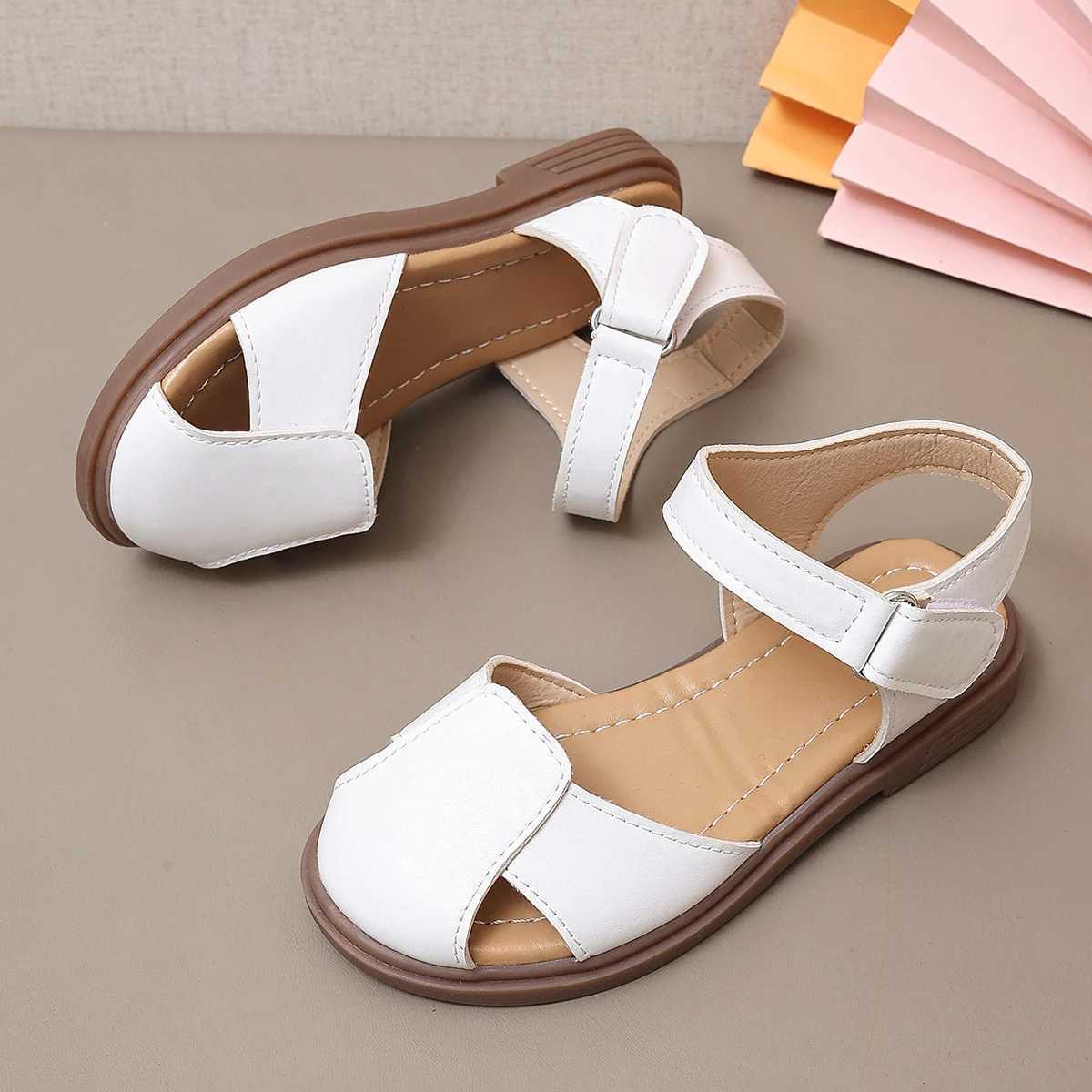 Girls Sandals New Summer Medium sized Childrens Princess Soft soled Shoes W240821