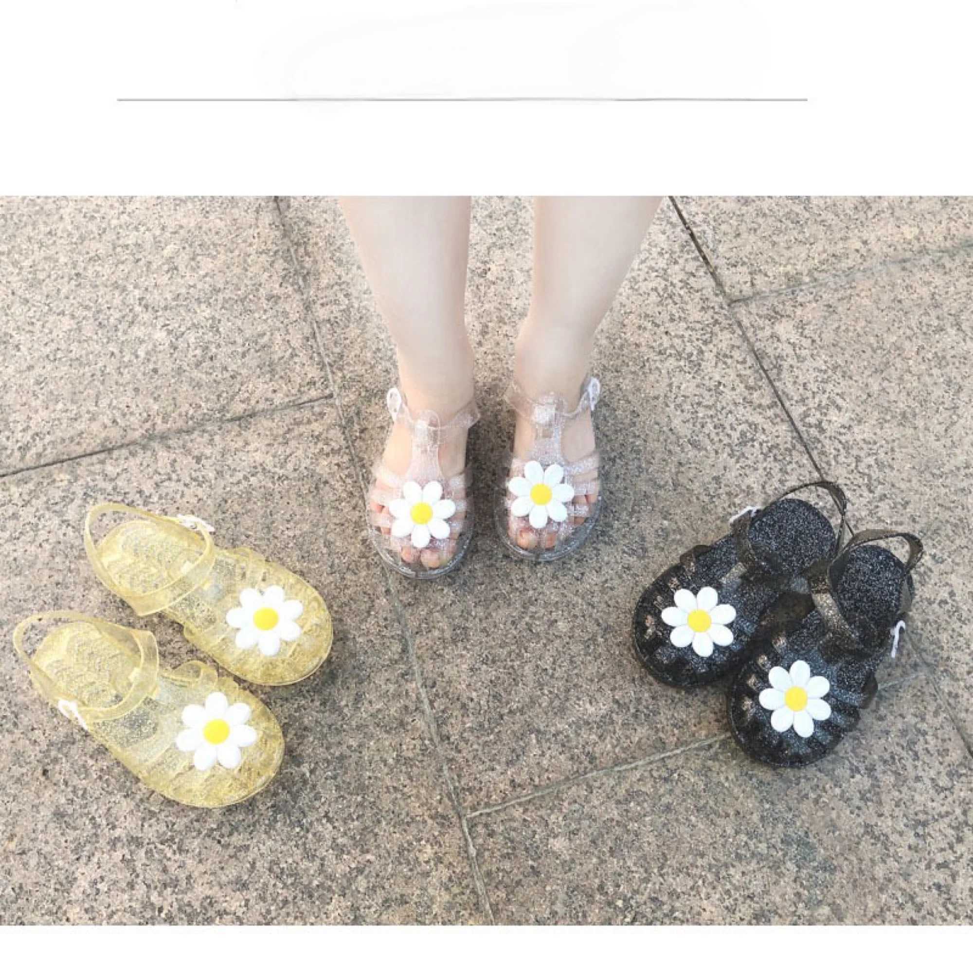 Childrens Spring and Summer New PVC Jelly Shoes Baby Roman Chrysanthemum Sandals W240821