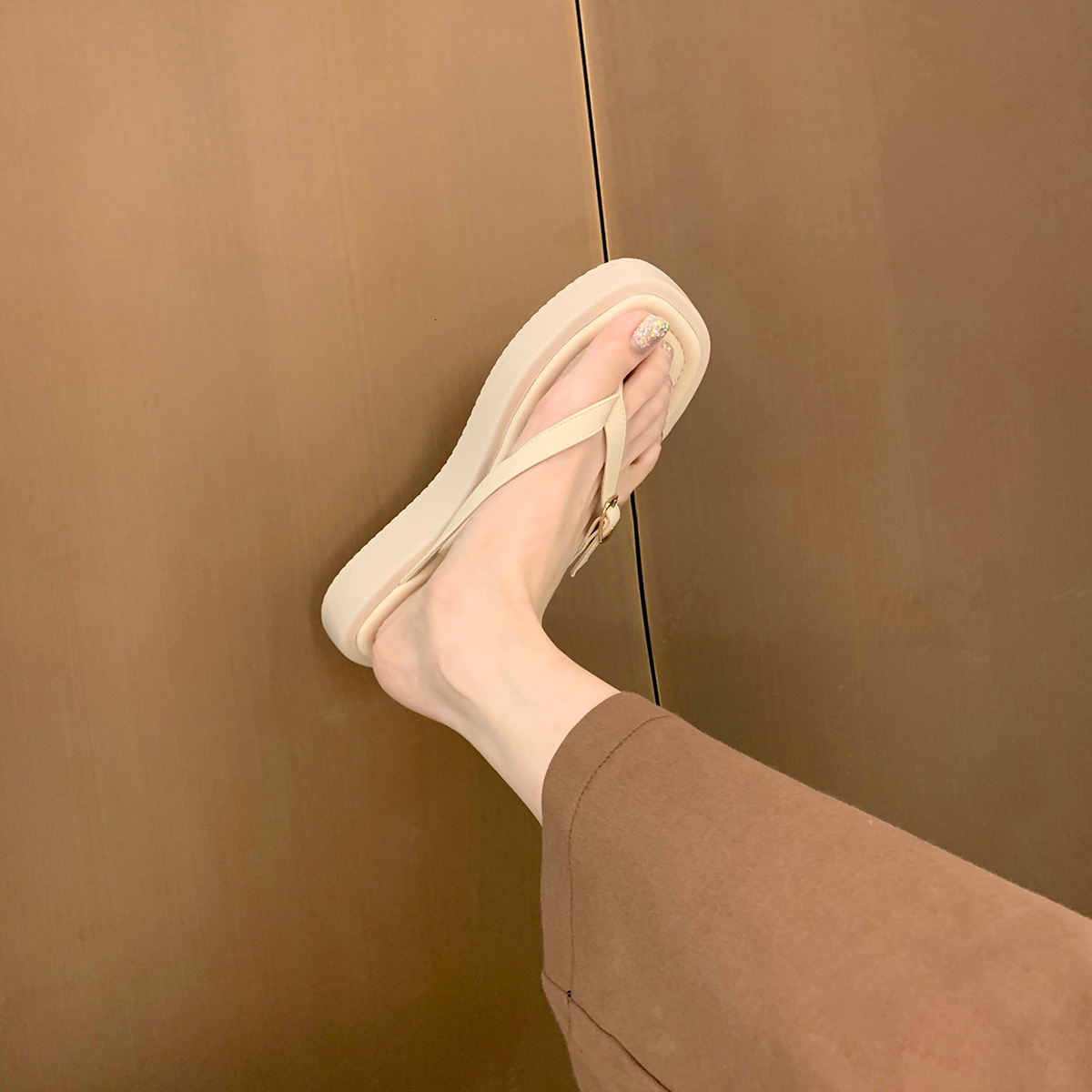 Ddmysports Grape Mom S Versatile Square Head With High And Thick Bottom Buckle Strap Wearing Genuine Leather Herringbone Slippers For Women Summer New