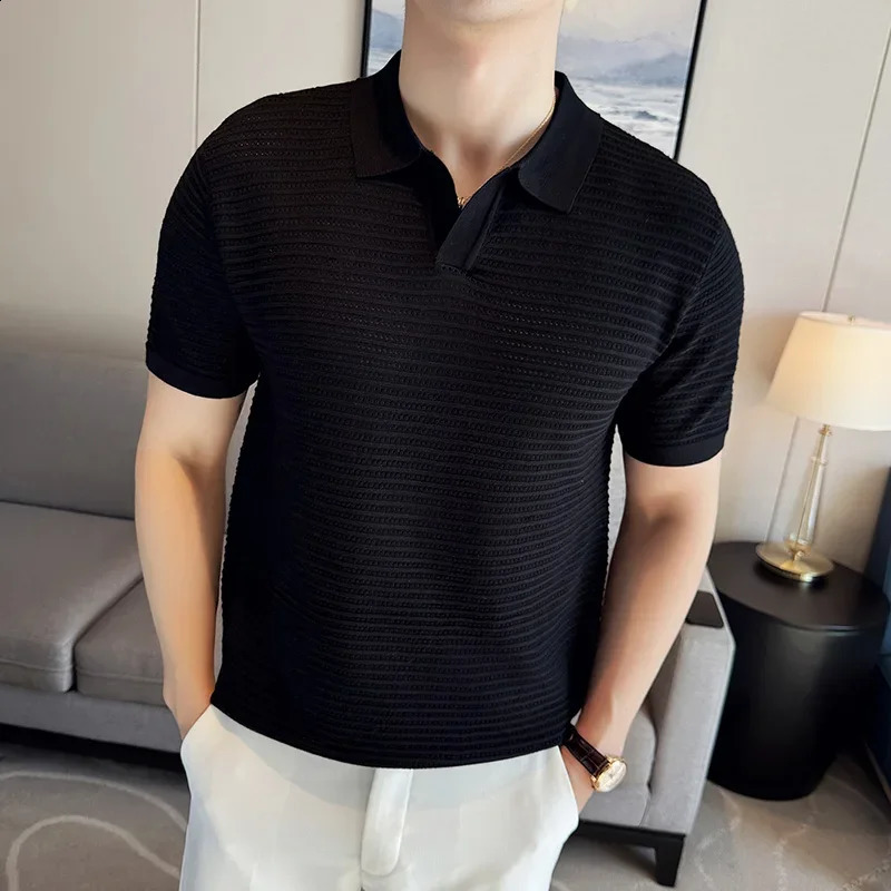 Mens Polo Shirt 2024 Summer Thin Knitted Hollow Striped Jacquard Solid Short Sleeved V-neck T-shirt Casual Mens Clothing 240821