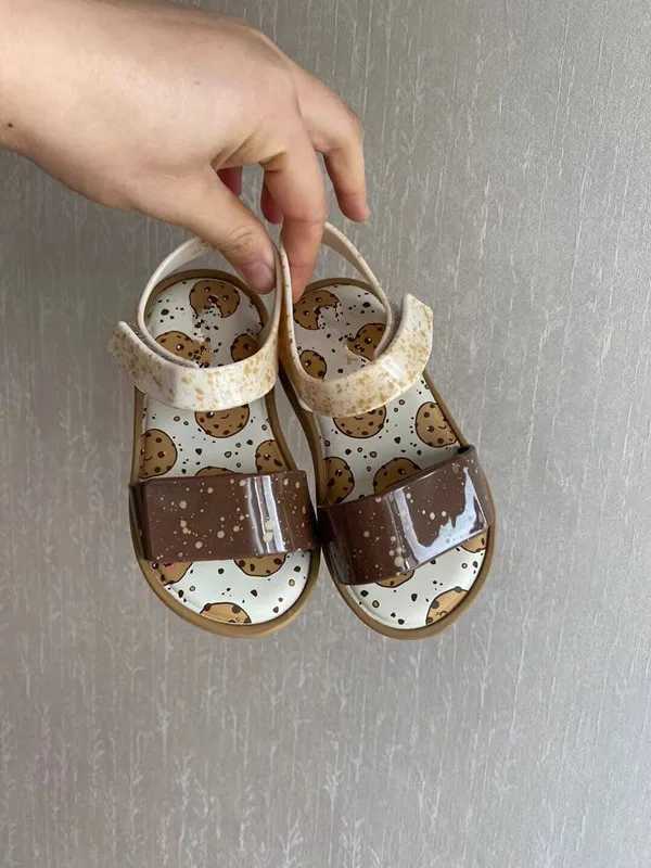 Summer childrens sandals cute cookies jelly shoes boys casual beach shoes girls baby shoes W240821