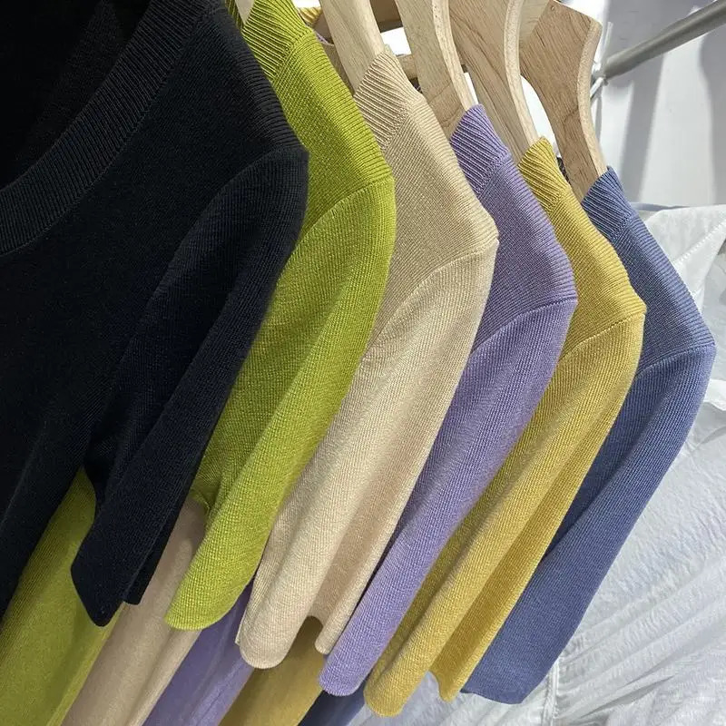 Ice Silk Knitwear U-neck Knitwear Top Womens Summer Soft and Waxy Elastic Slim Scoop Neck Short-sleeved T-shirt Sweater Top 240820