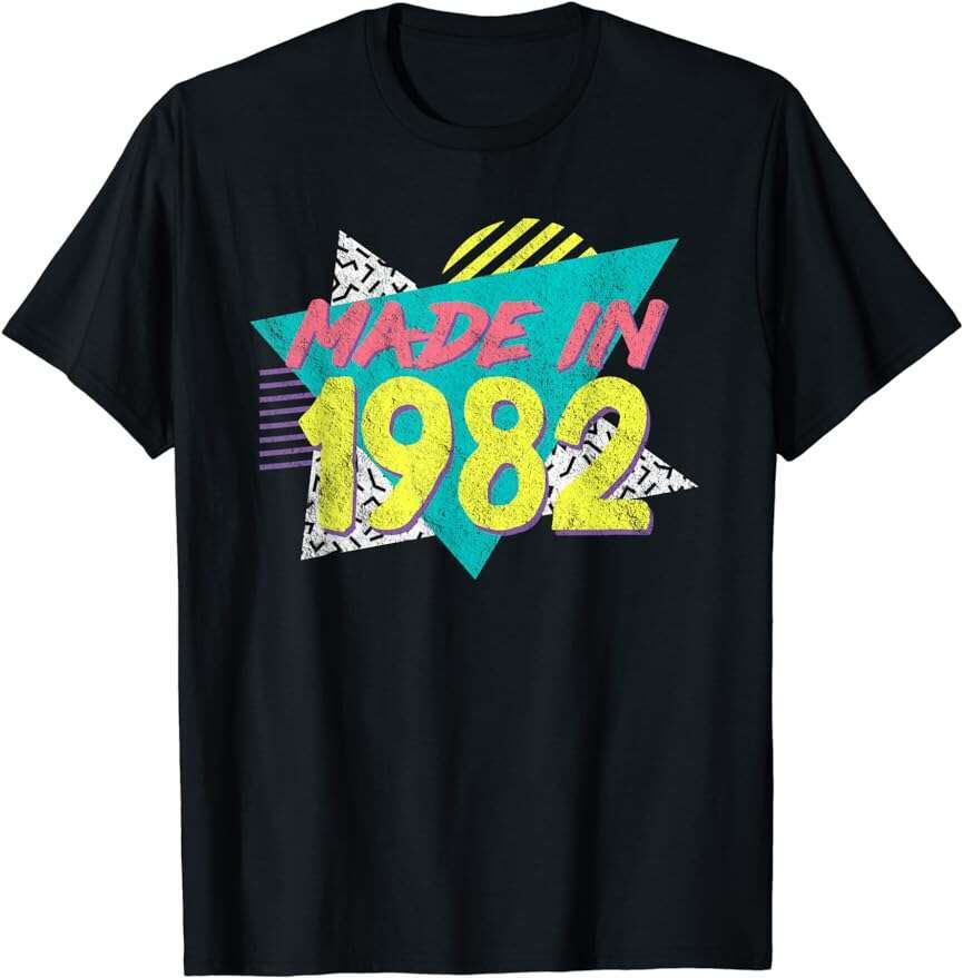 Born 1982 Rock This Summer with Our Birthday T-Shirt Streetwear Style Vintage Retro for Men's Graphic T-Shirts s