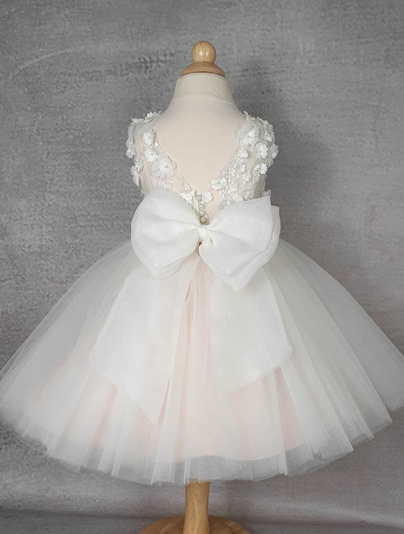 Luxury Beaded Christening Gowns For Baby Girls Lace 3D Flowers Appliqued Pearls Baptism Dresses With Bonnet First Communica