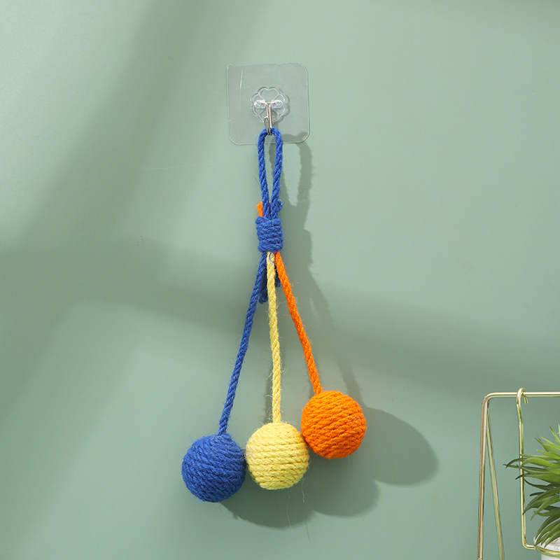 New Sisal Cat Scratch Ball Scratching and Biting Sound Interactive Amusement Hanging Pet Toy
