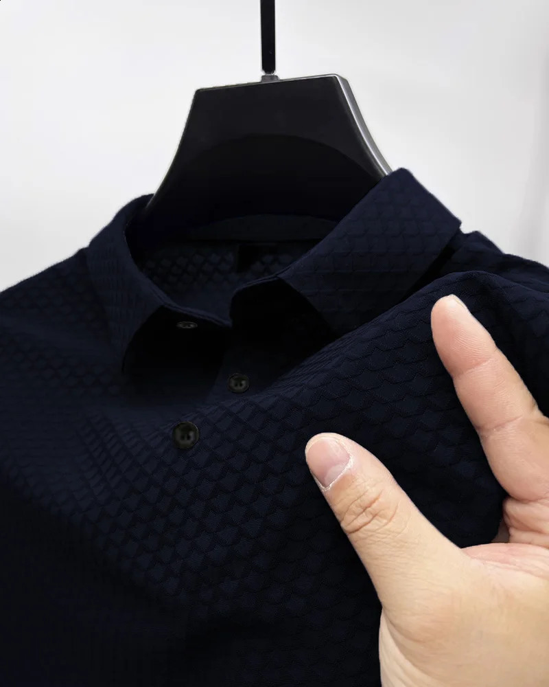 2024 Summer Trend High-End Mens Dry Ice Silk Slim Shirt Collar POLO Shirt 240821