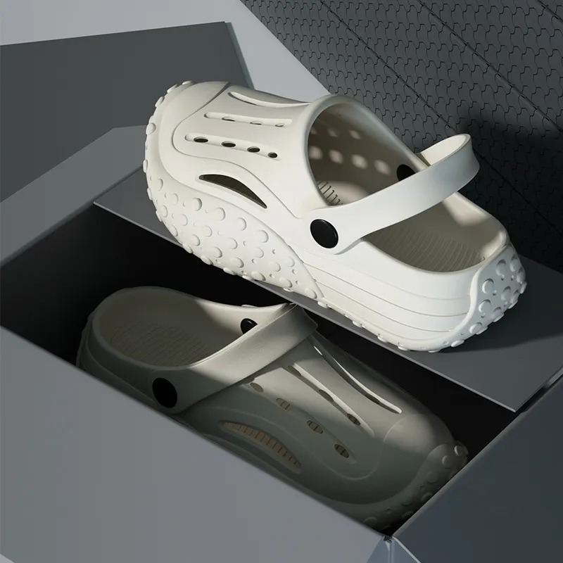 Feeling like stepping on feces EVA thick soled perforated shoes casual sports trend two wearing sandals men and women