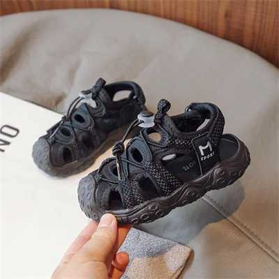 Boys and girls wear anti slip close toe fashionable sandals childrens 2024 summer new EVA casual sandals sizes 26-37 W240821