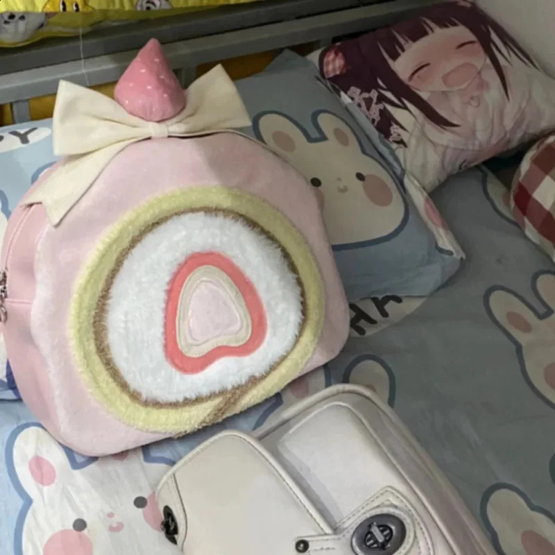 Strawberry Cake Backpack Korean Winter Sweet Muse Girls Edition Commuting High Capacity Plush 240820