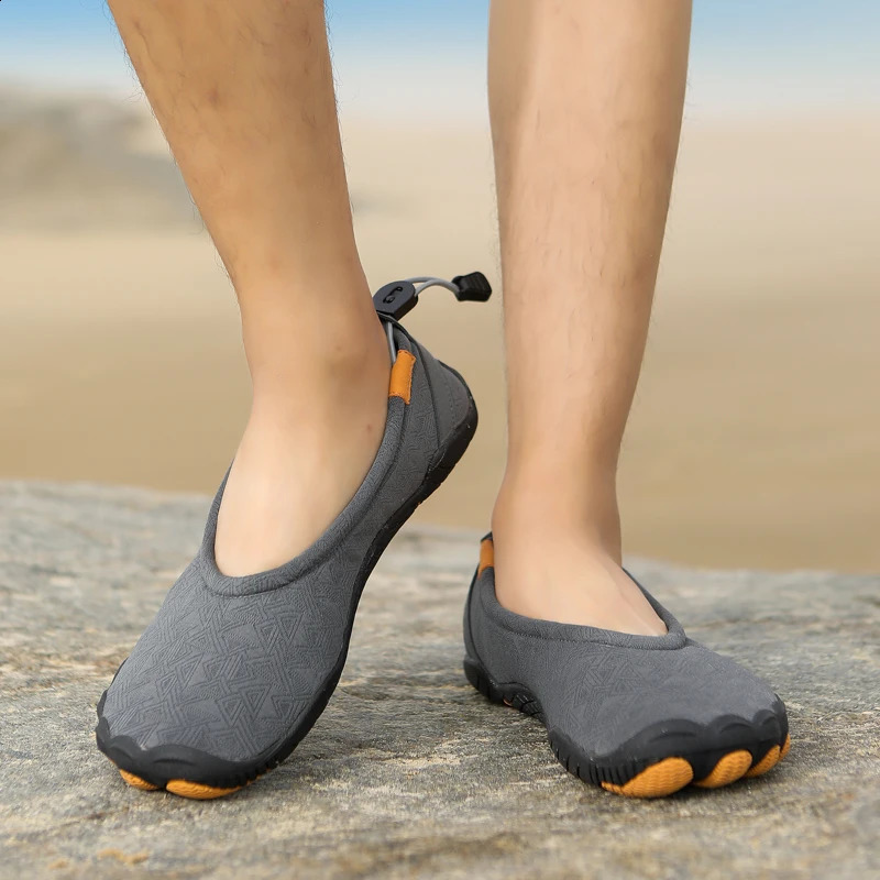 Womens Barefoot Five Finger Water Swimming Shoes Breathable Beach Outdoor Upstream Sports Shoes 240821