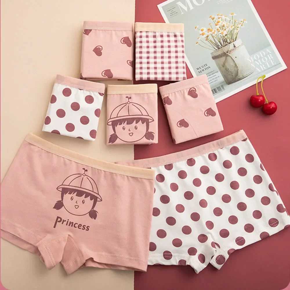 Girls 4 Pcs/lot Underwear Teenagers Panties Boxers Cartoon Printed Shorts for Kids 1-14Y Childrens Clothing Baby Cotton Briefs Y240821