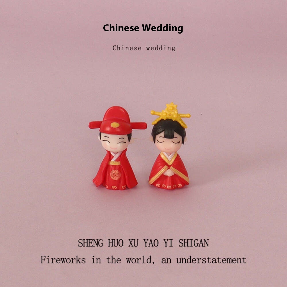 Plastic Creative Crafts Chinese Wedding Mini Bridal Groom Doll Miniature Home Scene Decoration Small Ornaments