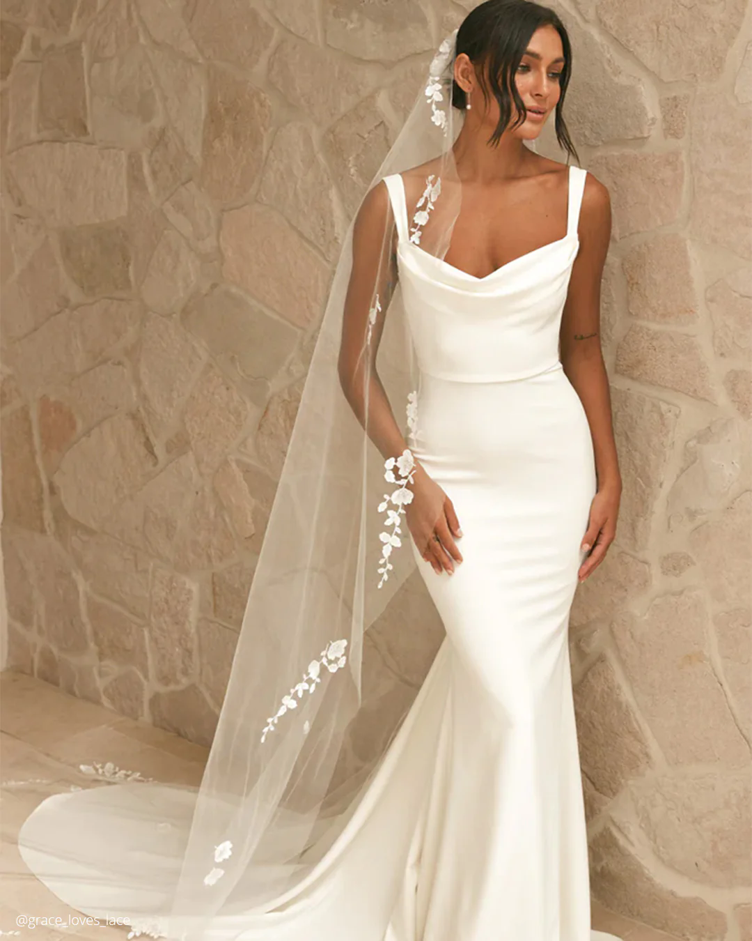 Gorgeous Mermaid Floral Lace Appliques Wedding Dresses with Detachable Train Off the Shoulder Castle Wedding Gowns 02