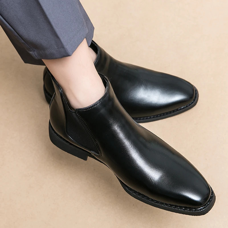 Mens Pointed Chelsea Boots Business Leather Shoes Black Brown Cowboy Autumn Winter Boots Party Dress Ankle Bottas Large 240821