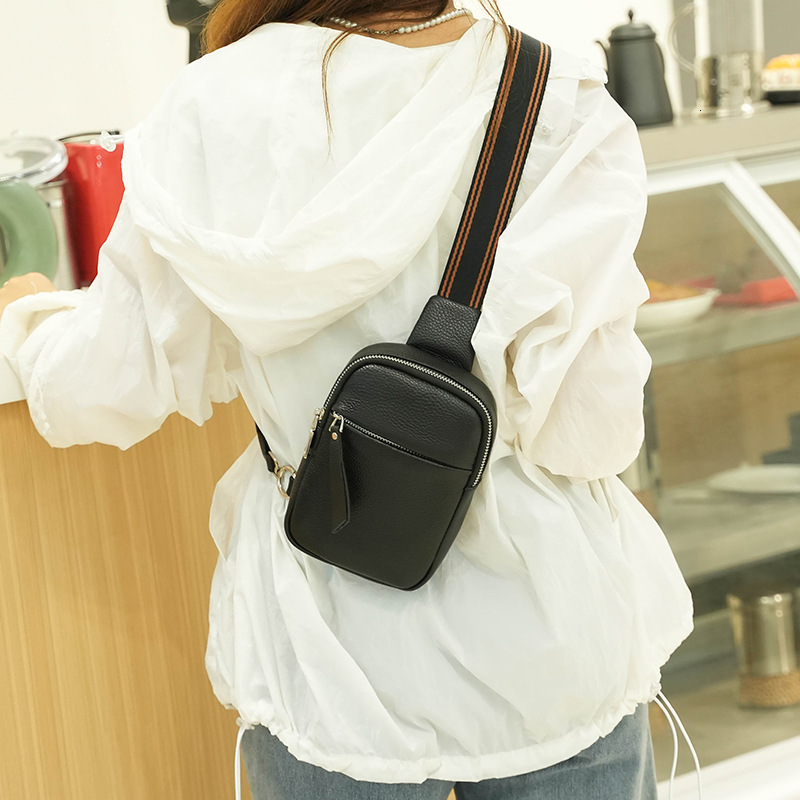 Genuine leather new small chest men and versatile top layer cowhide crossbody for women's bag