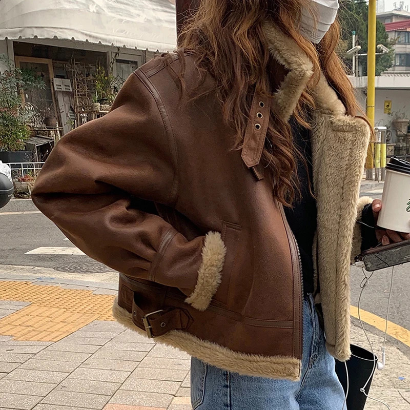 Vintage Jacket Sheepskin Coat Deerskin Brown Jacket WomenS Winter Fur Comprehensive Motorcycle Suit WomenS Loose Stre 240820