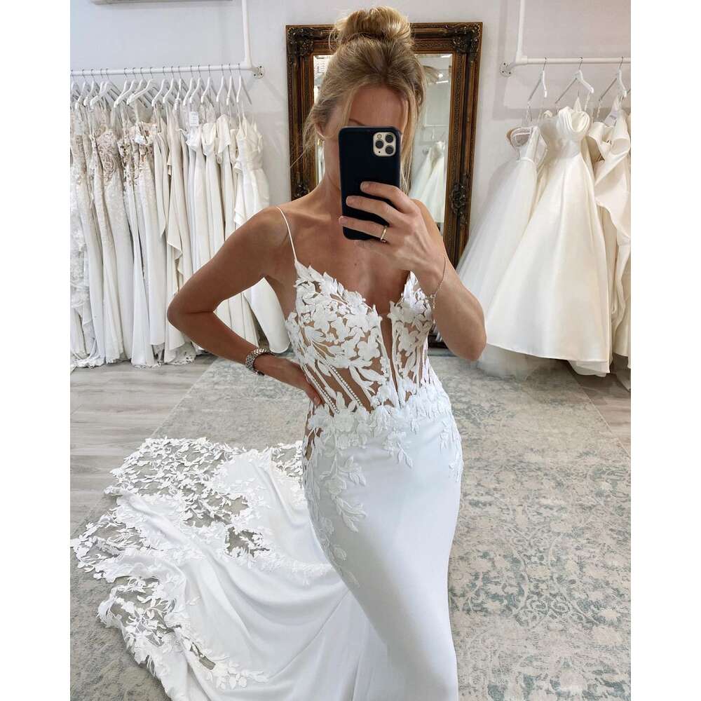 Sheath FATAPAESE Style Wedding Dress Featuring A Intricate Bespoke Bodice With Bold Ral Lace Mermiad Gown