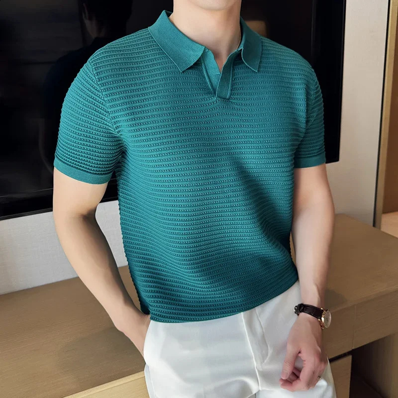 Mens Polo Shirt 2024 Summer Thin Knitted Hollow Striped Jacquard Solid Short Sleeved V-neck T-shirt Casual Mens Clothing 240821