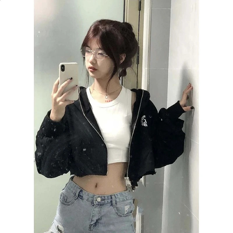 Zipup Hooded Coats Black High Waist Sudadera Short Sweatshirt Y2k Crop Tops Casual Women Zipper American Vintage Streetwear 240821