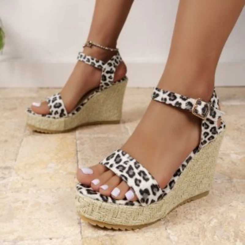 Women Platform Wedge Sandals 2024 Summer New Leopard High Heels Open Toe Walking Shoes Fashion Slippers Flip Flops Femme Zapatos CL240806