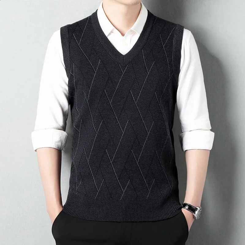 Spring Autumn Casual Fashion Mens Sweater Tank Top Print Stripe V-neck Patchwork Screw Thread Loose Knitted Sleeveless Top 240821
