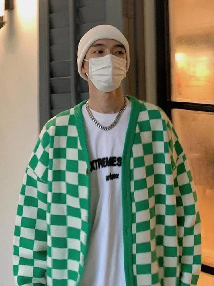 Knit Sweater Male Jacket Coat Green Mens Clothing Aesthetic Cardigan Plaid V Neck Fashion Sweat-shirt Street Baggy X 240821