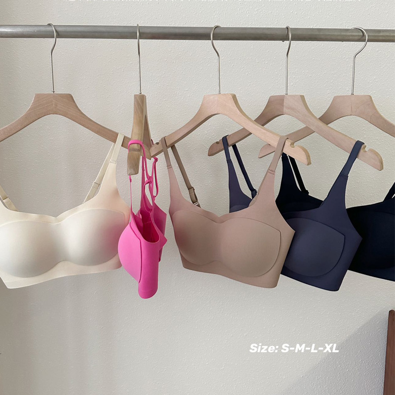 Black technology air layer integrated cup latex underwear for women in summer, thin design, large chest, small, steel ring, no trace, text bra dongdum