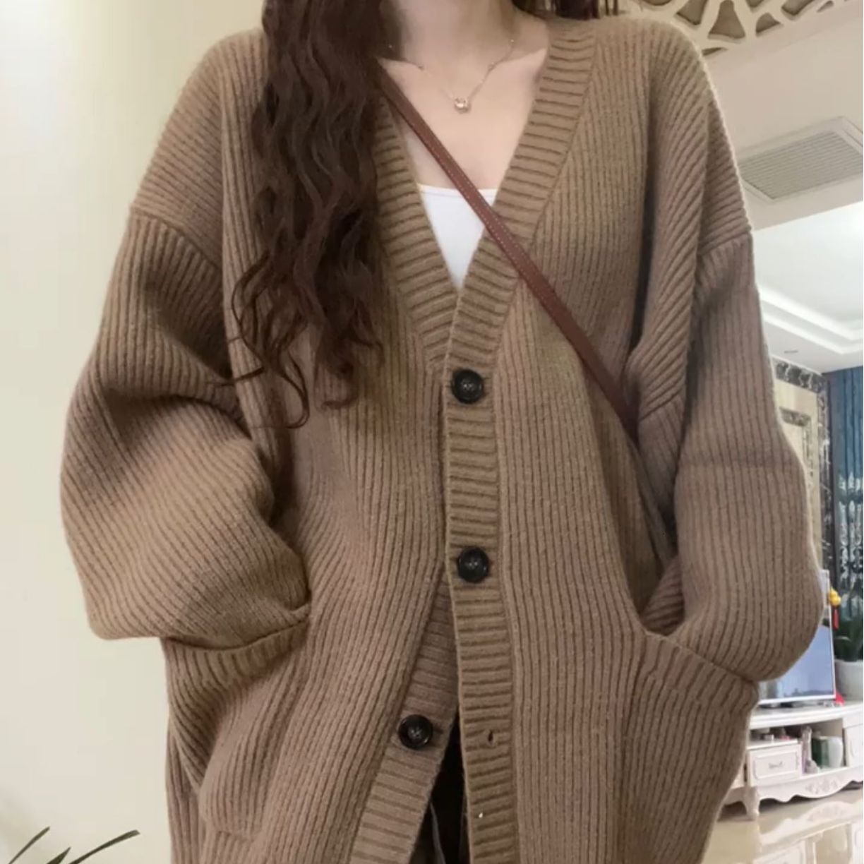 V-neck lazy style cardigan 2024 new simple sweater women's autumn and winter casual loose knitted jacket