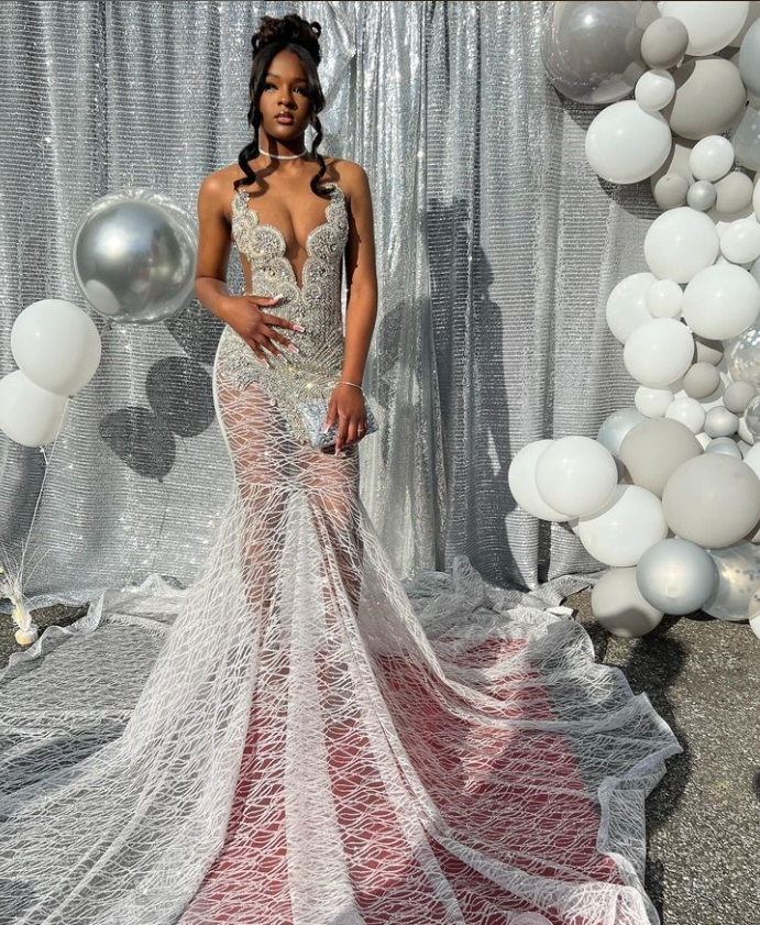 Through Sexy See Mermaid Prom Dress 2024 Sier Crystal Rhies Beaded Applique Black Girls Celebrity Queen Dresses Ball Gowns Es