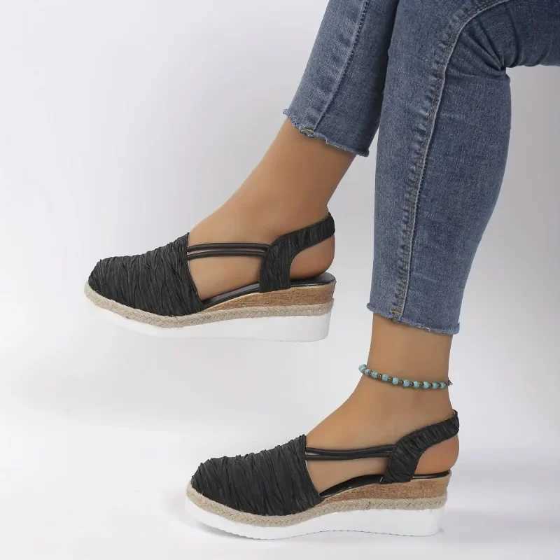 Womens Wedges Sandals Platform Shoes Outdoor Closed Toe Casual Flat Sandals for Women Retro Light Womens Wedges Walking Shoes CL240806