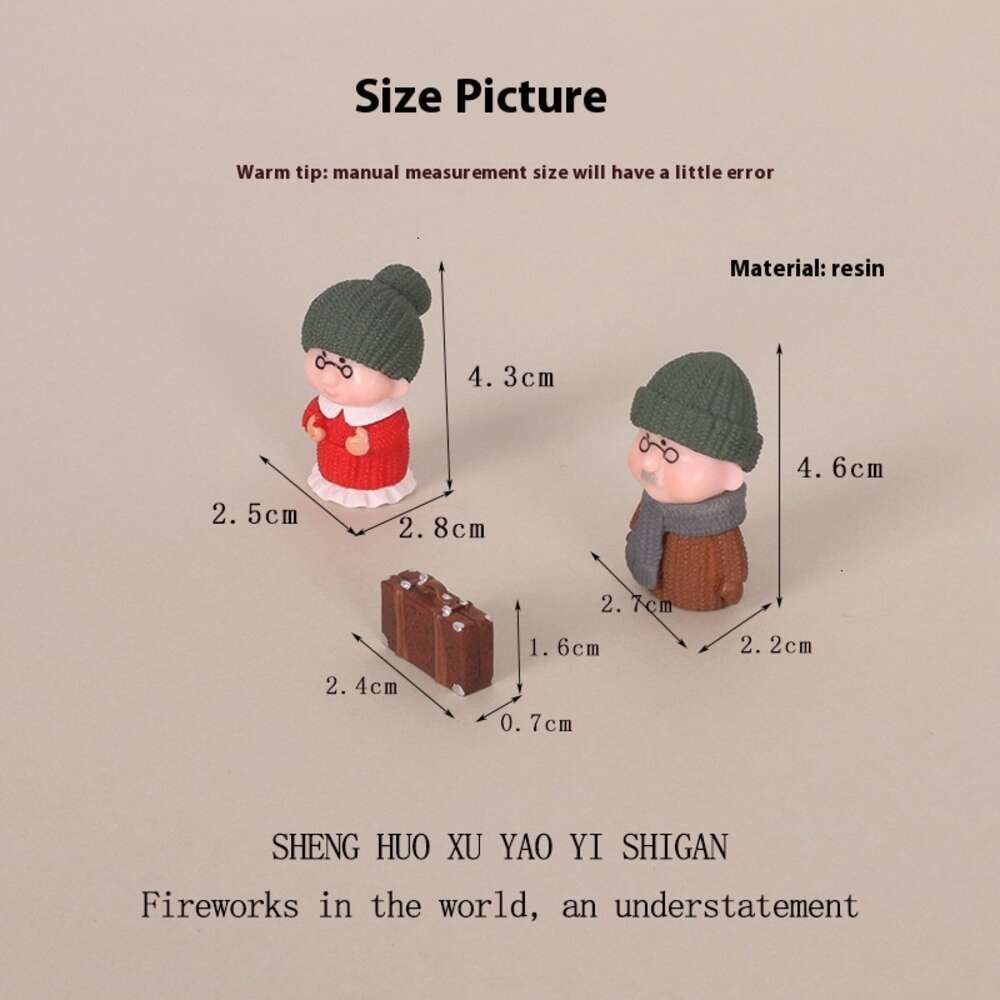 Mini creative elderly travel luggage, resin crafts, micro landscape home decorations, desktop ornaments