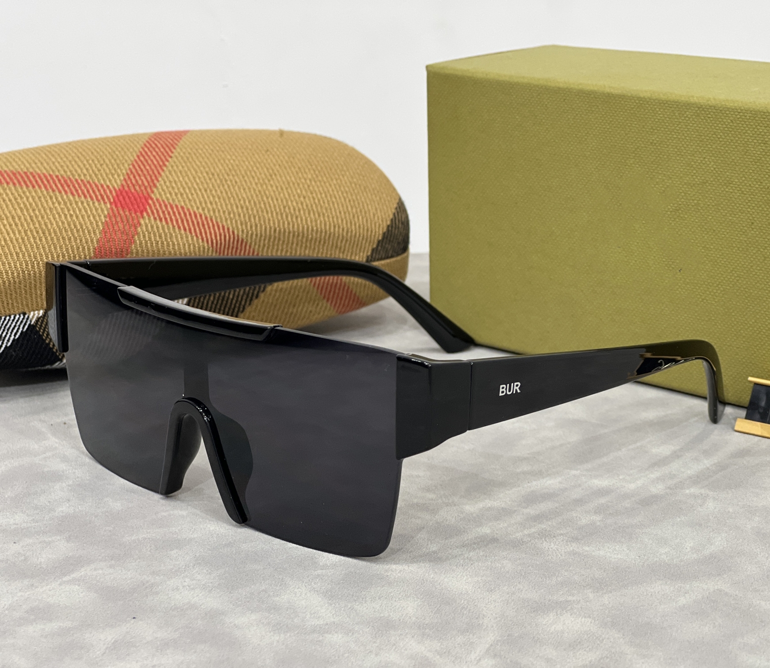 Designer Sunglasses For Women Men Eyeglasses mans Outdoor Shades Round Metal Frame Fashion Classic Lady Sun Glasses Mirrors For Women With Box