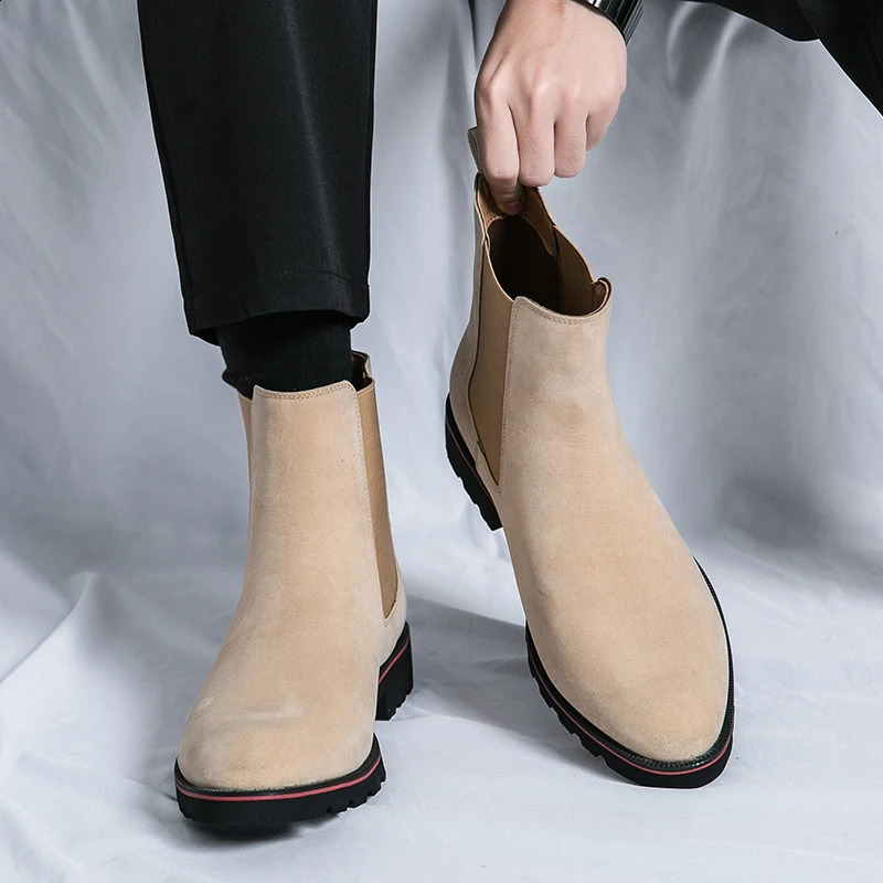 Spring Classic Chelsea mens boots beige British style outdoor walking shoes high-quality ankle boots straight bucket desert boots 240821