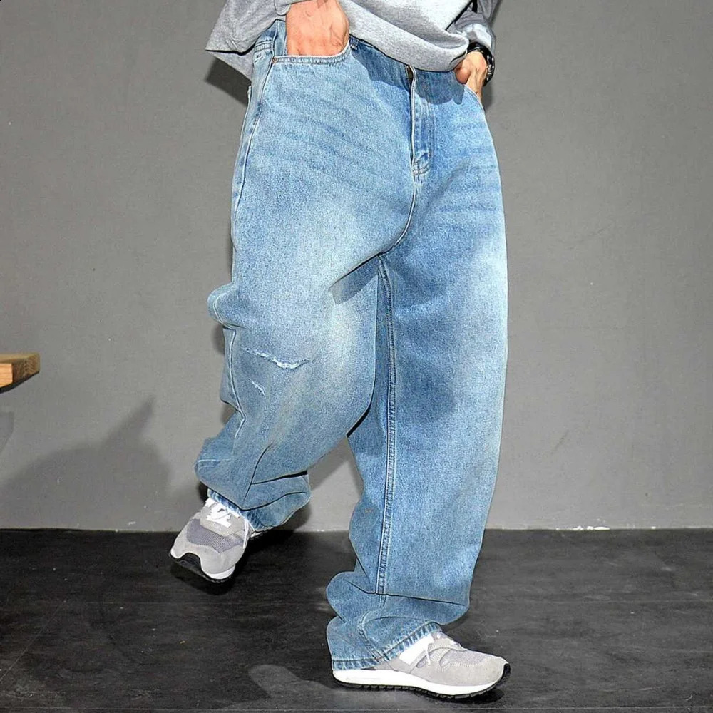 American Vintage Light Blue Distressed Baggy Jeans Men Japanese Streetwear Embroidery Ripped Jeans Harajuku Denim Cargo Pants 240821
