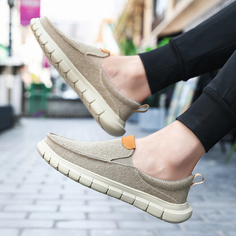 Fashionable mens driving shoes summer canvas shoes breathable and comfortable outdoor sliding walking sports shoes 240821