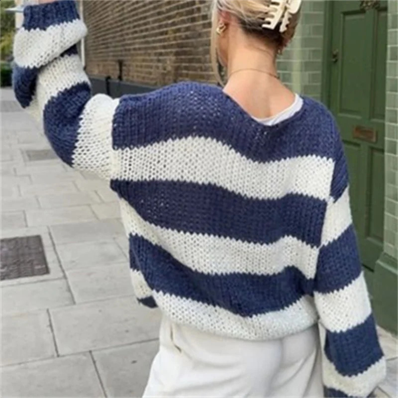 Y2k crochet knitted striped jumper womens white and blue sweater loose Oneck long sleeved zipper top autumnwinter streetwear 240821