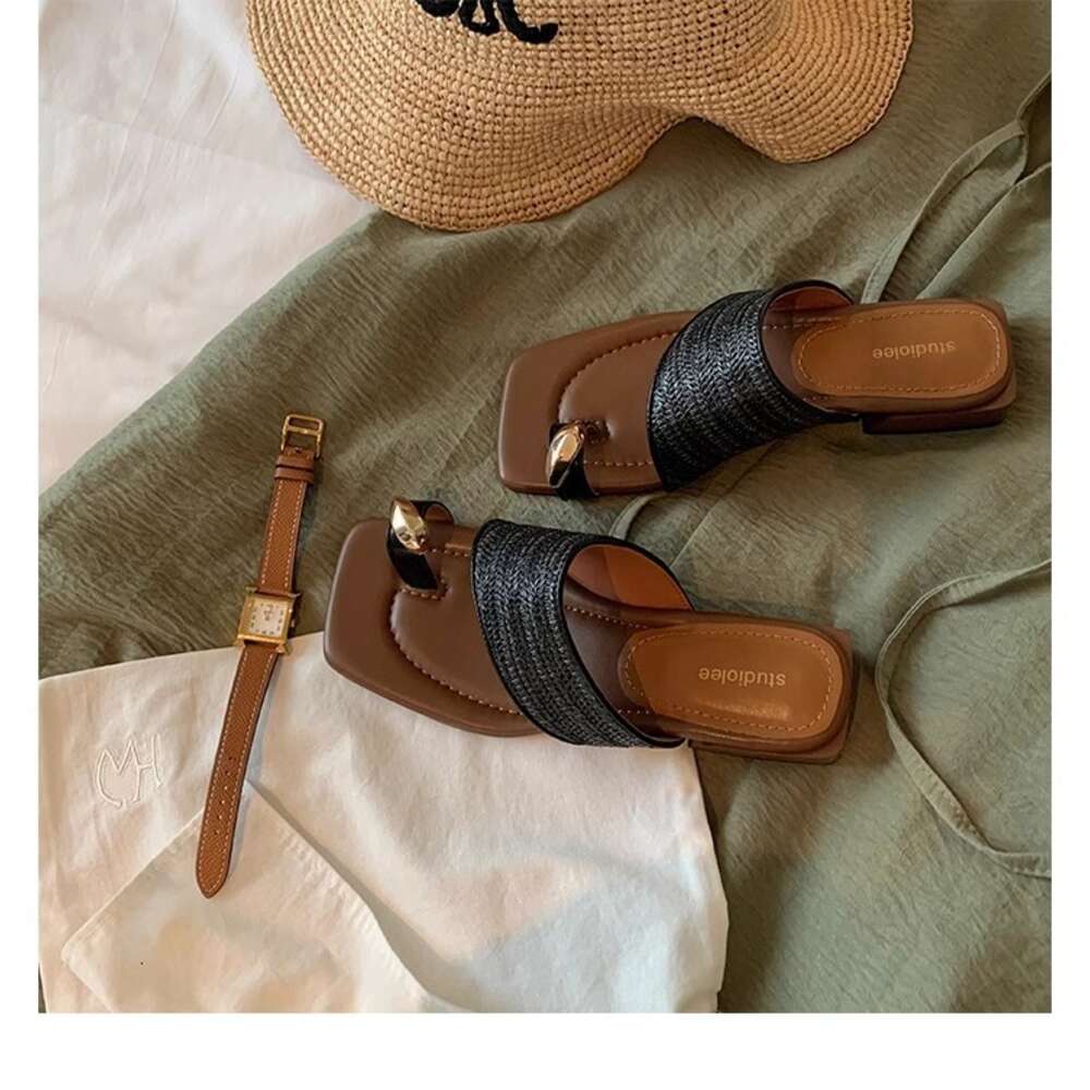 Grape Mom S Vacation Style Metal Clip On Foot Temperament Square Grass Woven Set Toe Cool Slippers For Women In Summer OUTDOOR
