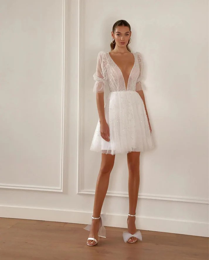 Elegant Mermaid Wedding Dresses Long Sleeves V Neck Sequins Appliques Bridal Gowns Lace Train 3D Lace Hollow Ruffles Bridal Gown 01